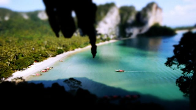 Vimeo Widget Demo - 2 in one  row